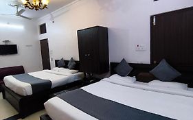 Hotel Blue Star